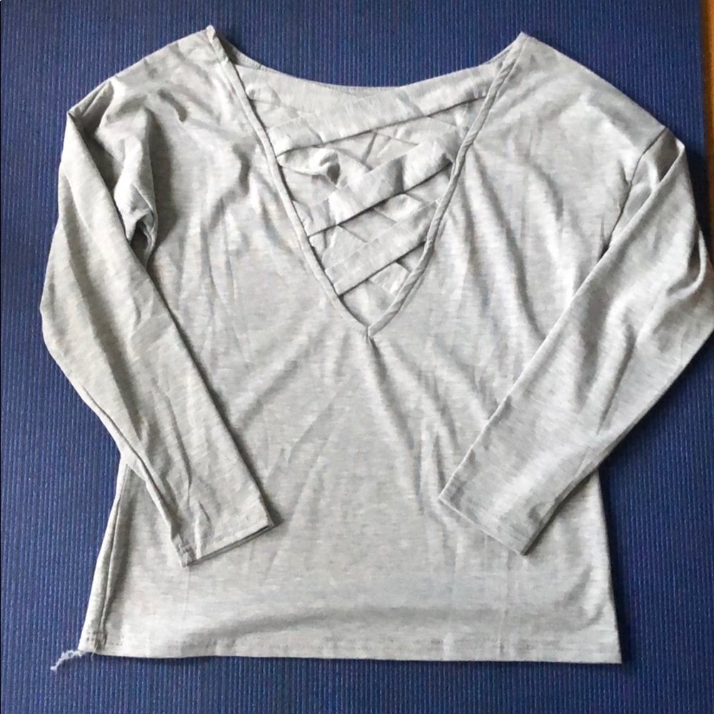 Grey Long Sleeve Shirt 🤍